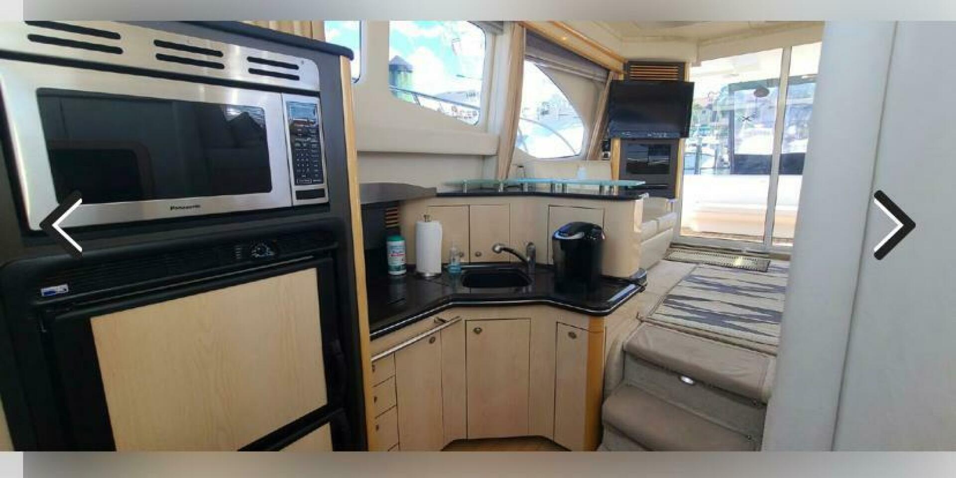 2004 Sea Ray 42 Sedan Bridge - Image 12
