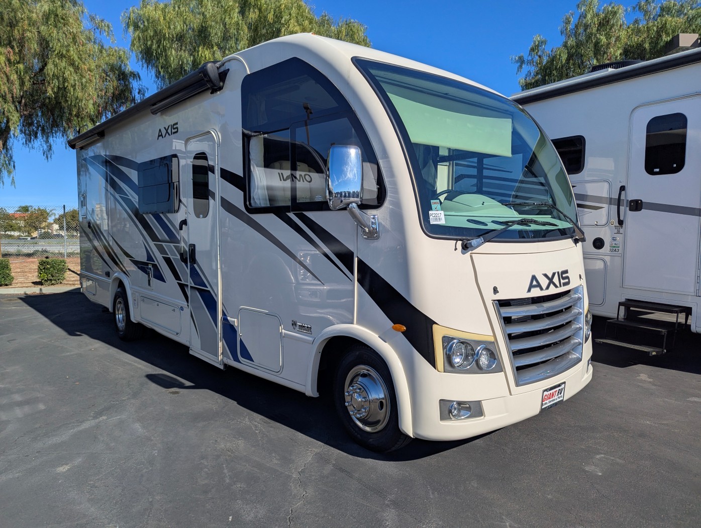 2023 Thor Motor Coach Axis 24.4 - Image 1