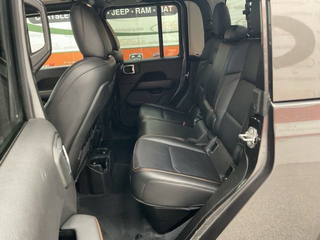 2022 Jeep Gladiator Crew Cab Mojave 4WD - Image 30