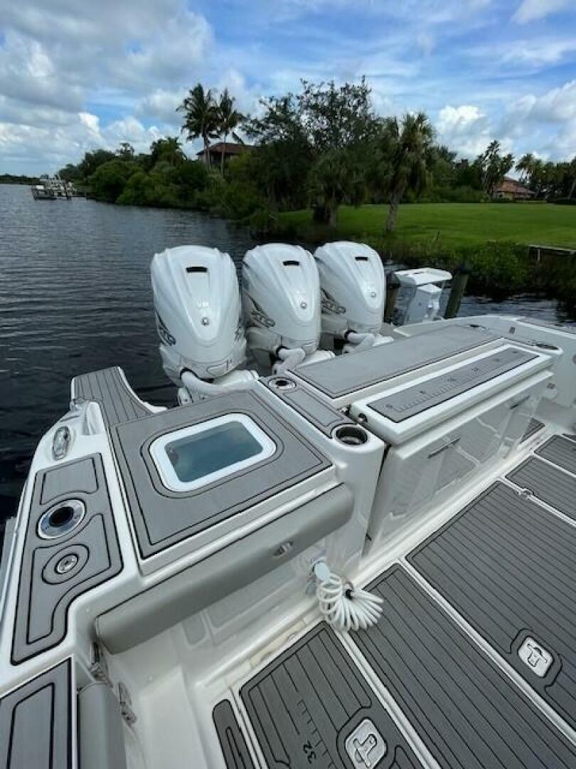 2023 Pursuit 378 Sport - Image 14