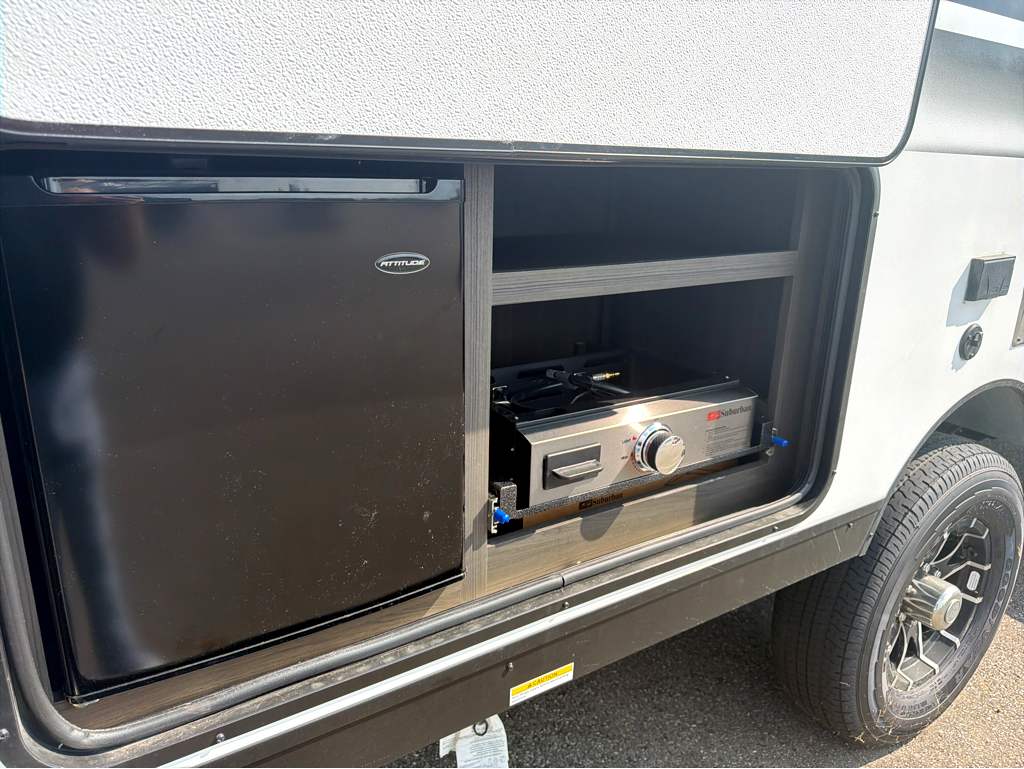 2026 VENTURE RV SPORTTREK STINGER 161VUD - Image 15