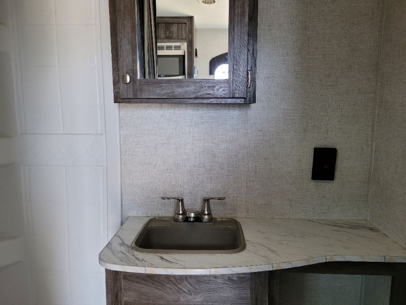 2020 Highland Ridge Mesa Ridge Conventional MR21FB - Image 14