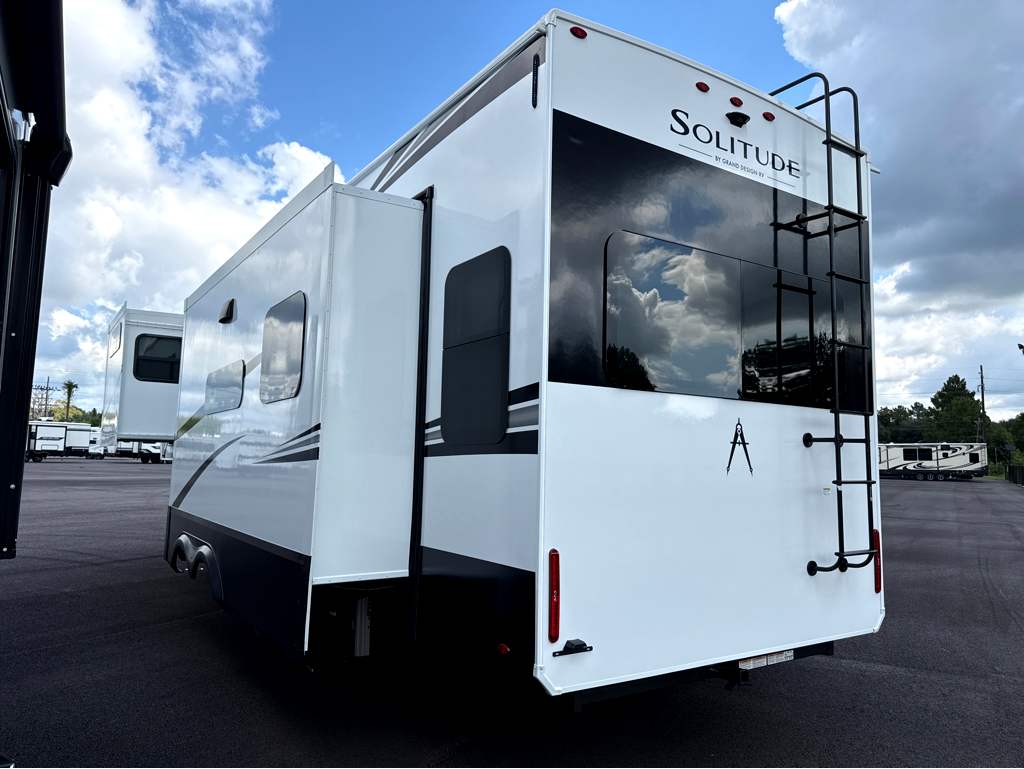 2027 GRAND DESIGN SOLITUDE 310GK - Image 3