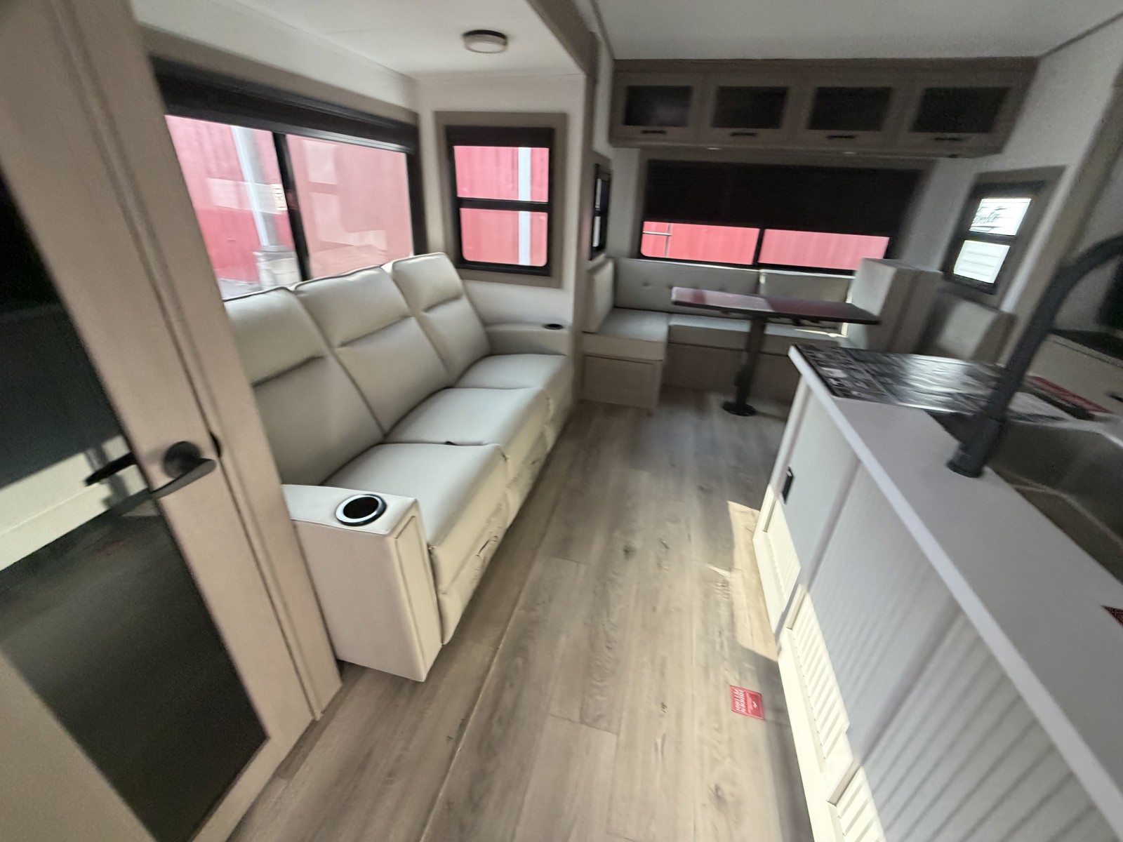 2026 GRAND DESIGN 324MBS - Image 16