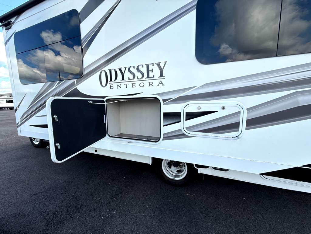 2023 ENTEGRA COACH ODYSSEY 26M - Image 5