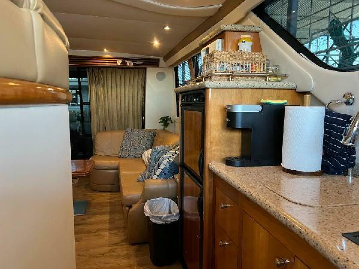 2001 Carver 450 Voyager Pilothouse - Image 63