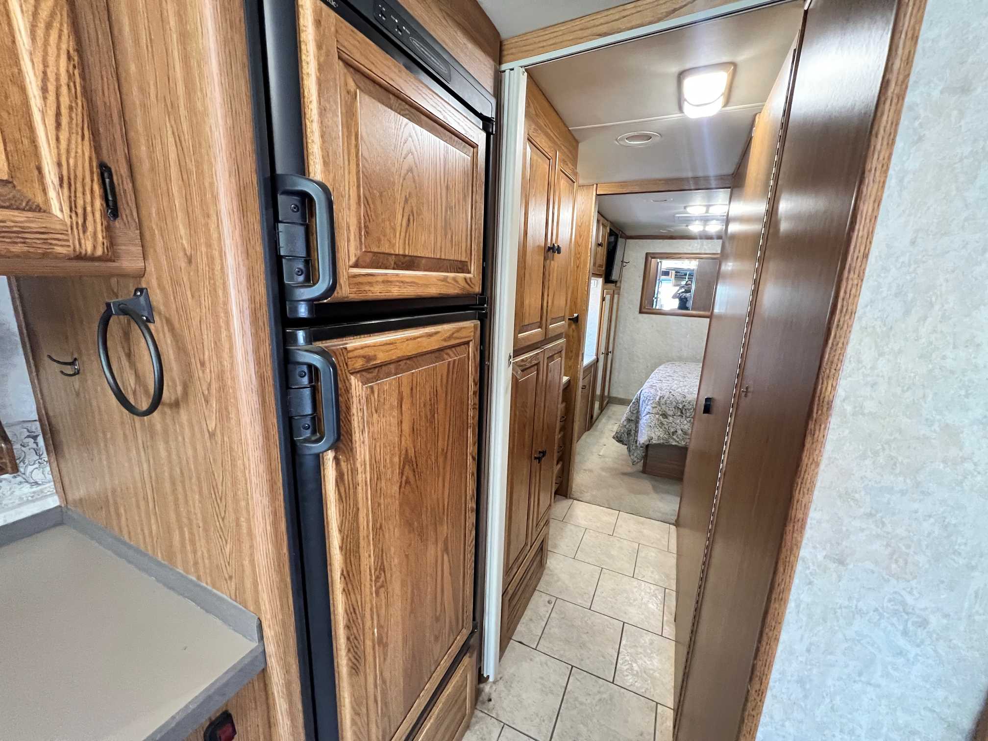 2005 Tiffin Allegro Bay 34XB - Image 19