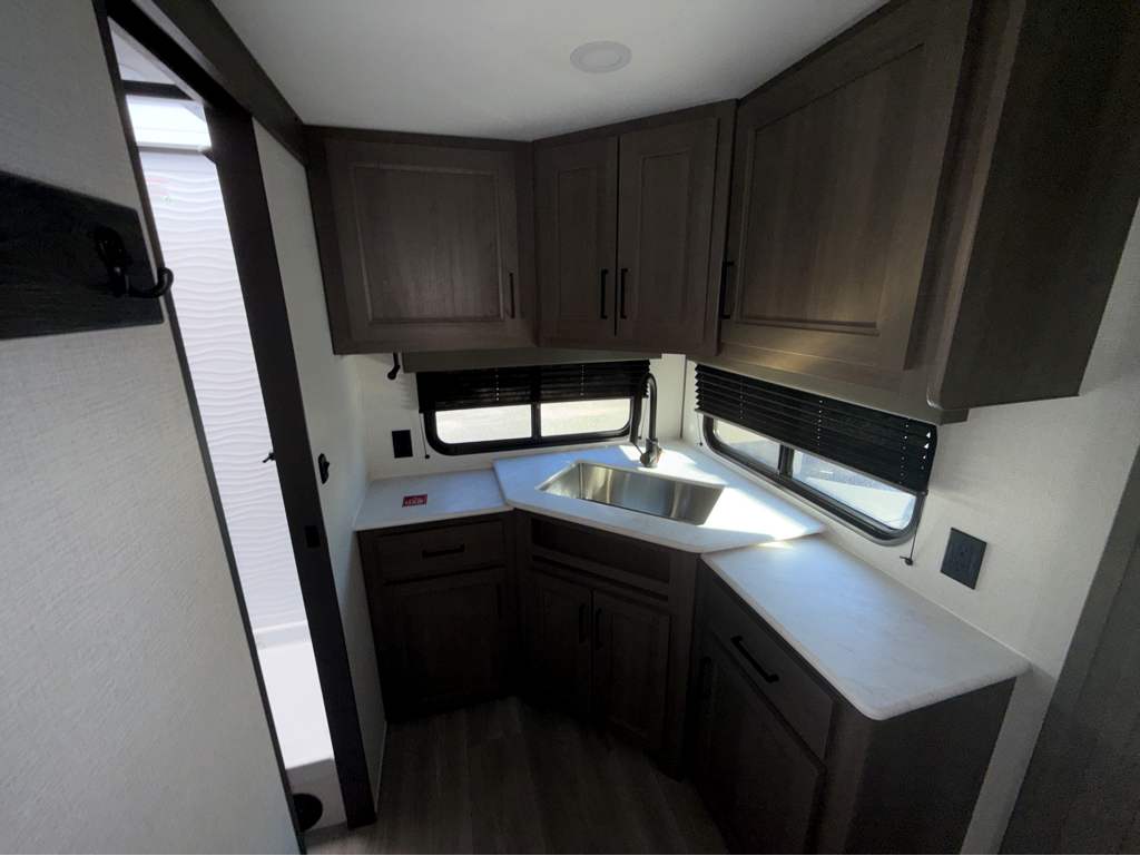 2026 GRAND DESIGN TRANSCEND 25MLX - Image 19