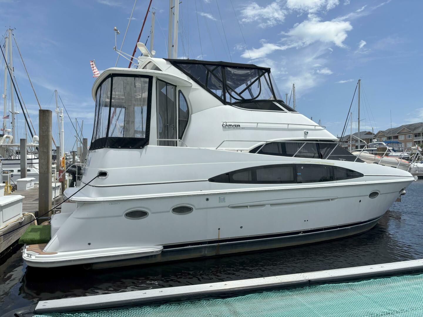 2001 Carver 396 Aft Cabin MY - Image 4