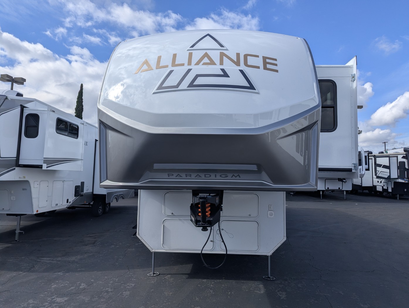2026 Alliance RV Paradigm 388SP - Image 2