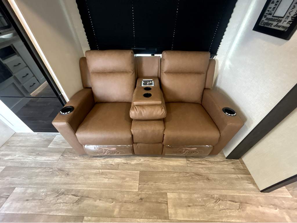 2026 VENTURE RV SIENNA 231VRK - Image 15