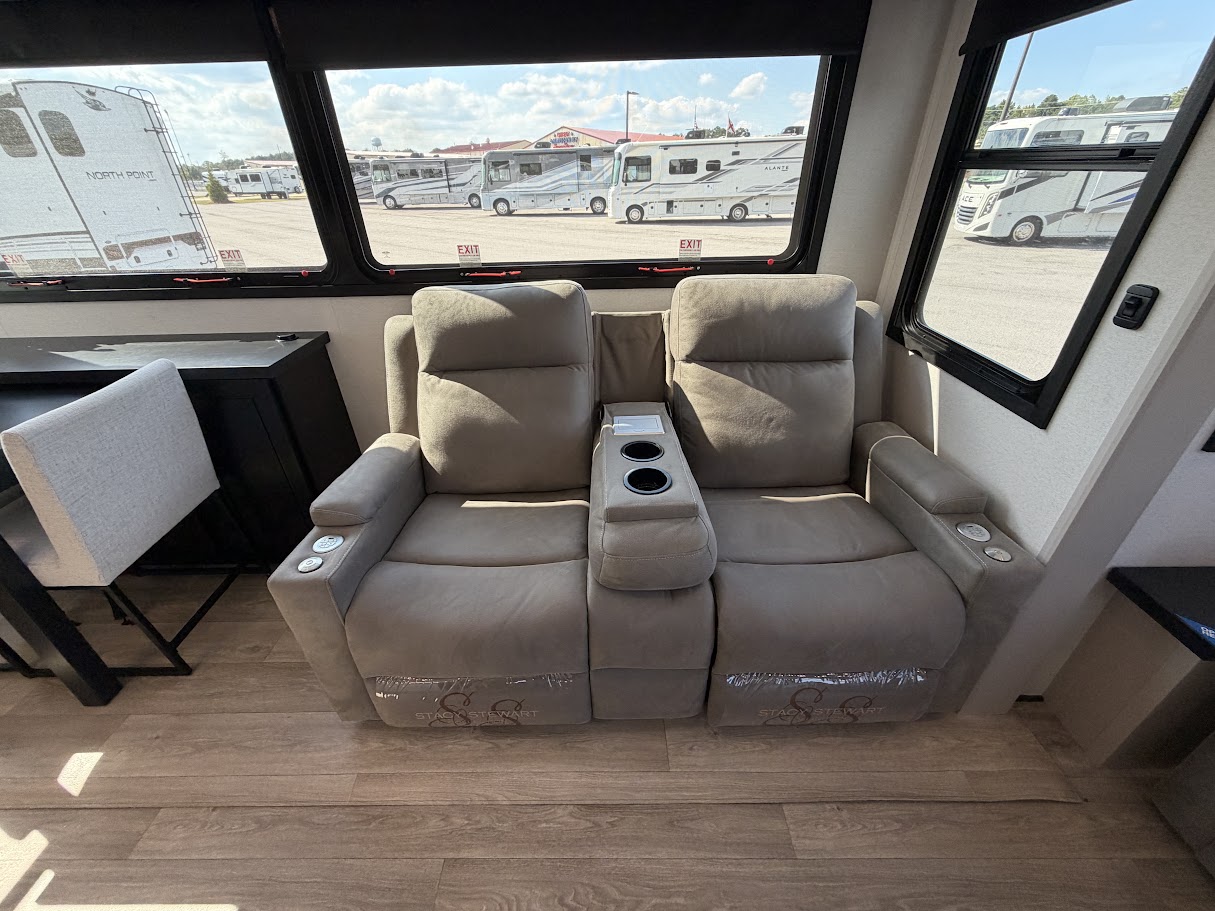 2027 JAYCO NORTH POINT 361RLBH - Image 12
