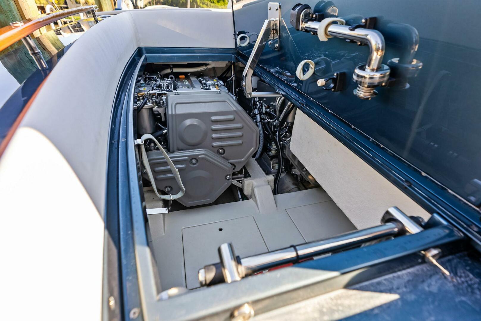 2013 Riva Aquariva - Image 17