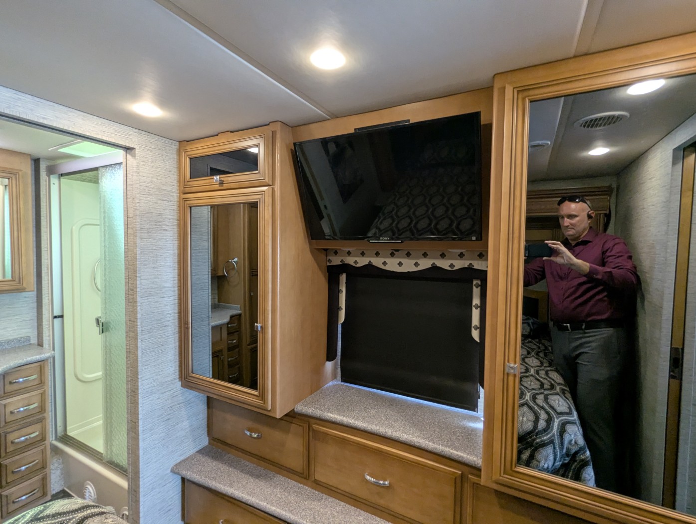 2016 Newmar Bay Star 3403 - Image 31