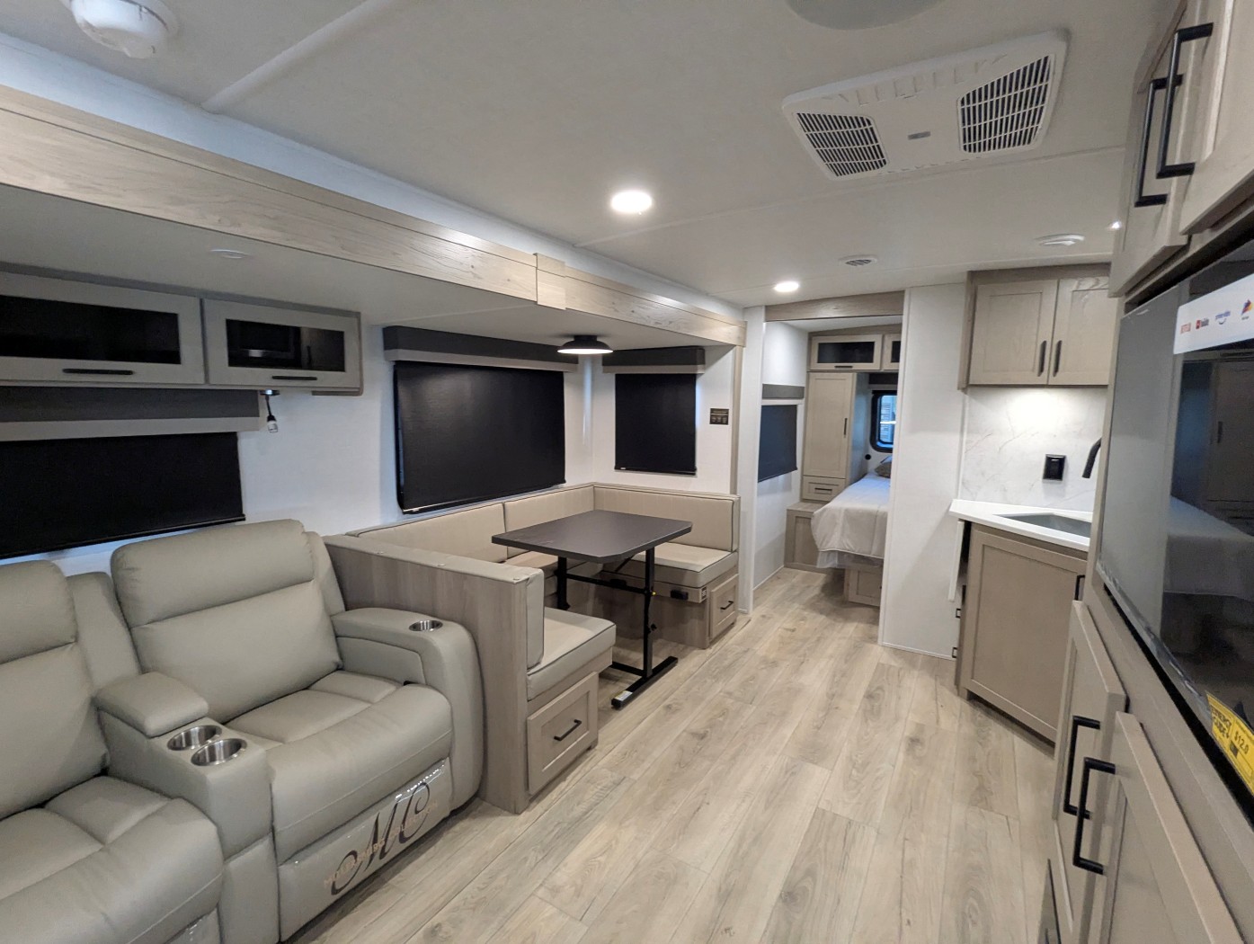 2026 Forest River Rockwood Ultra Lite 2706BH - Image 9