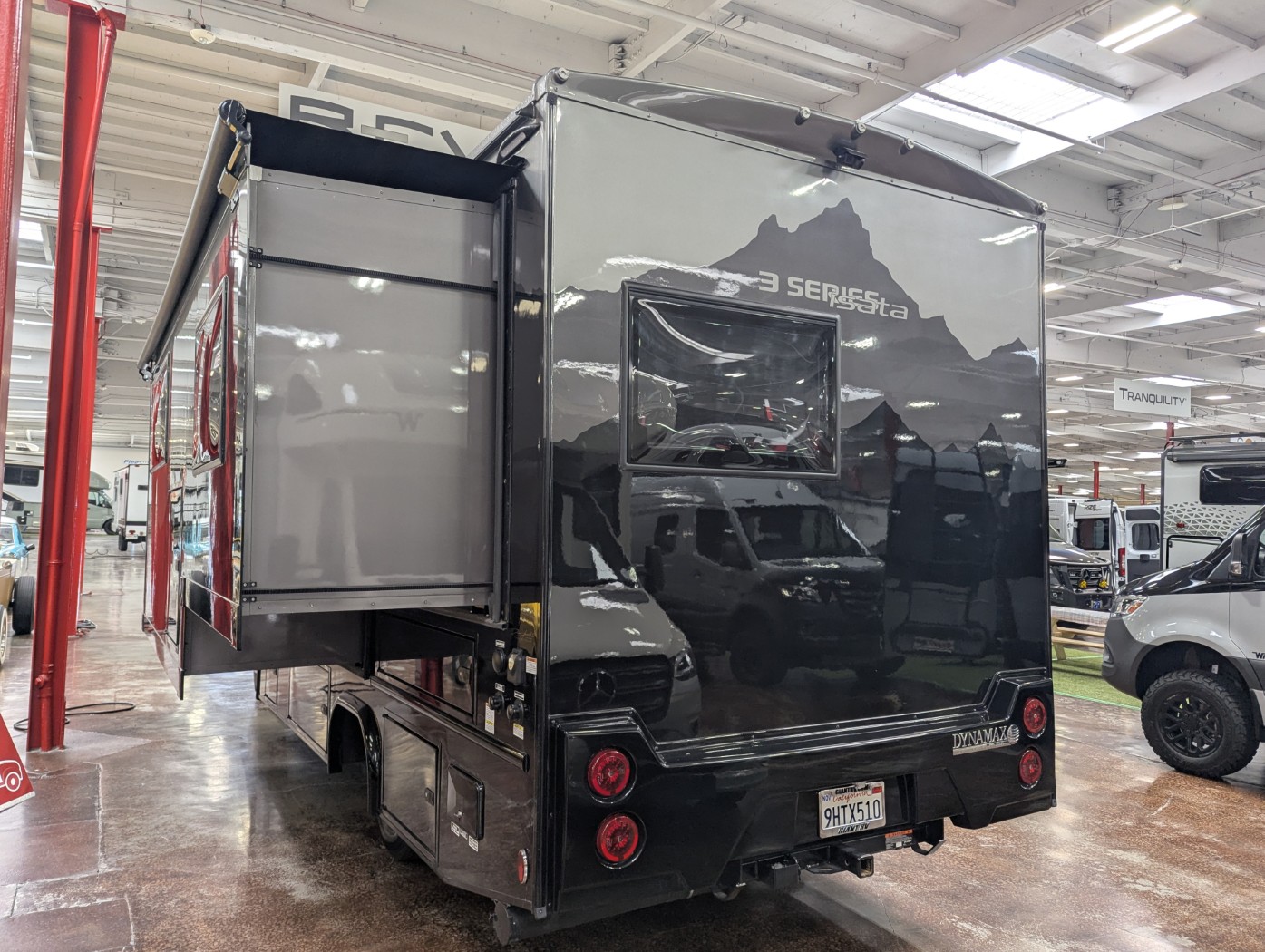 2024 Dynamax Corp Isata 3 Series 24FW - Image 7