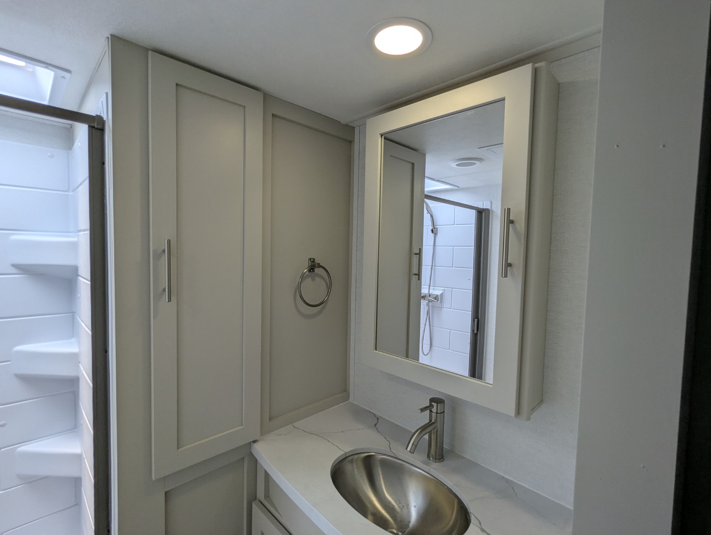 2027 Alliance RV Avenue 29BH - Image 27