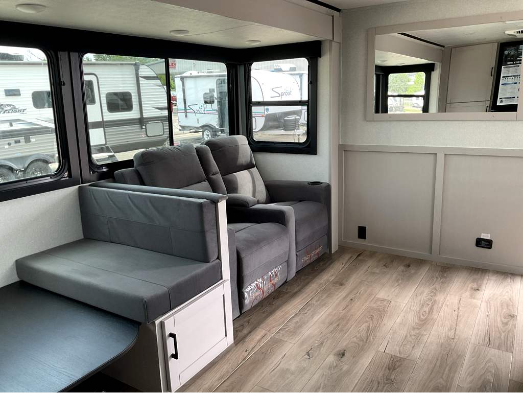 2026 JAYCO Jay Feather 30 RKB - Image 3