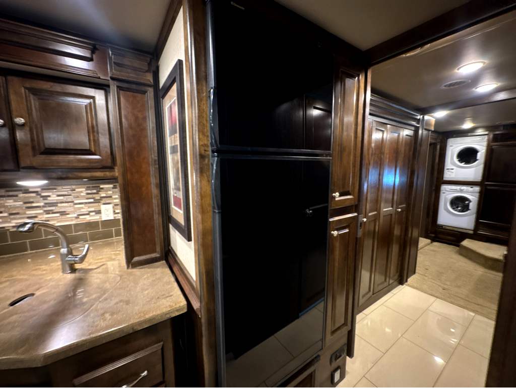 2016 TIFFIN ALLEGRO RED 38QBA - Image 15