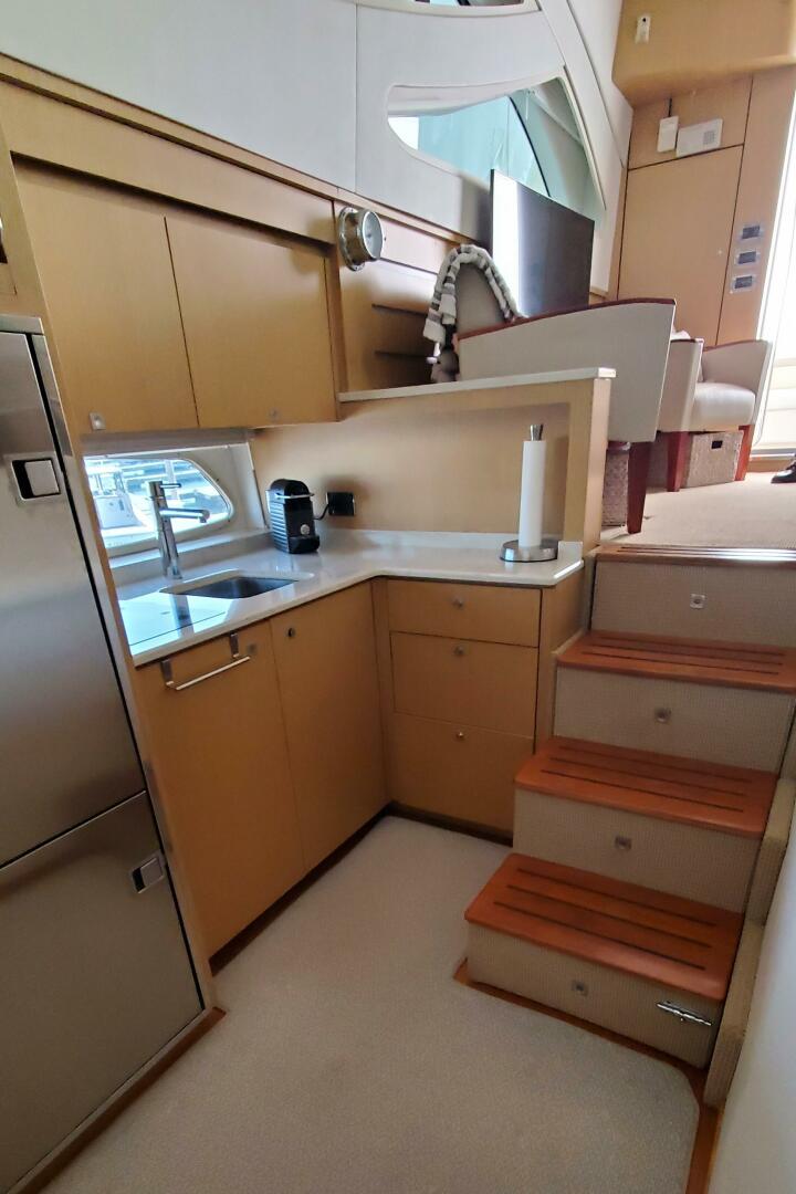 2012 Sea Ray 450 Sedan Bridge - Image 16