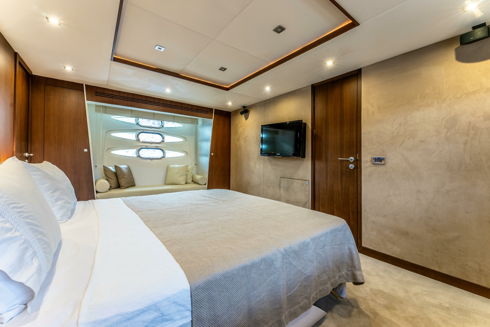 2012 Numarine - Image 26