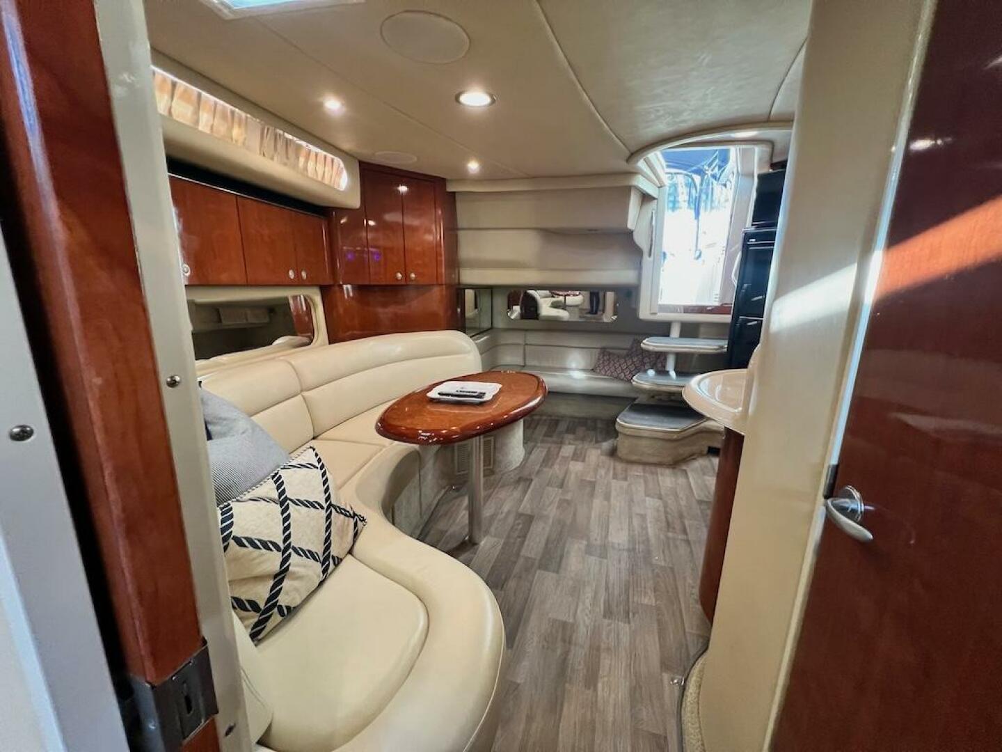 2004 Sea Ray 380 Sundancer - Image 41