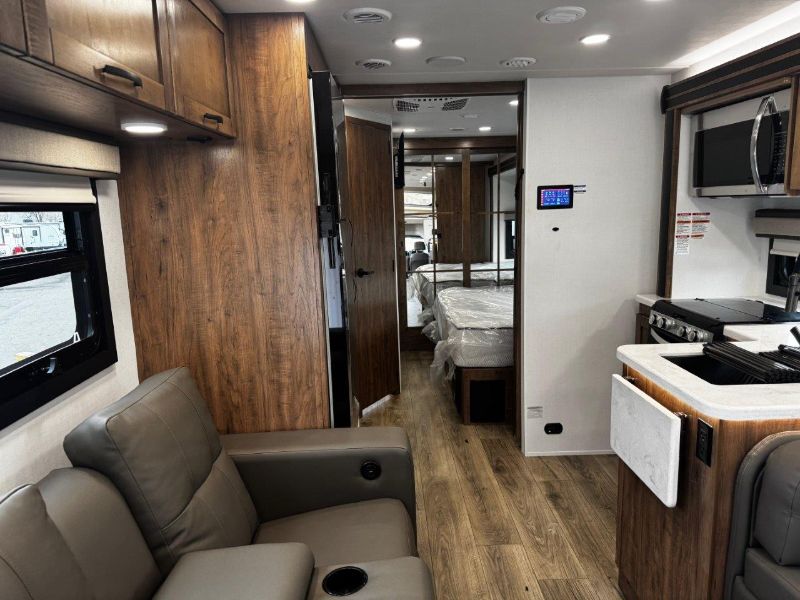 2026 Entegra Coach Esteem XL 32U - Image 19