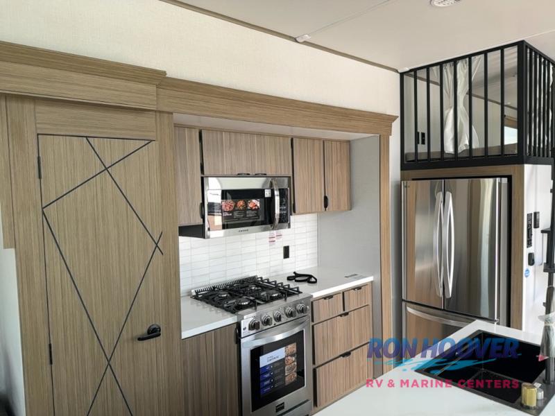 2025 FOREST RIVER 42VIEW - Image 20