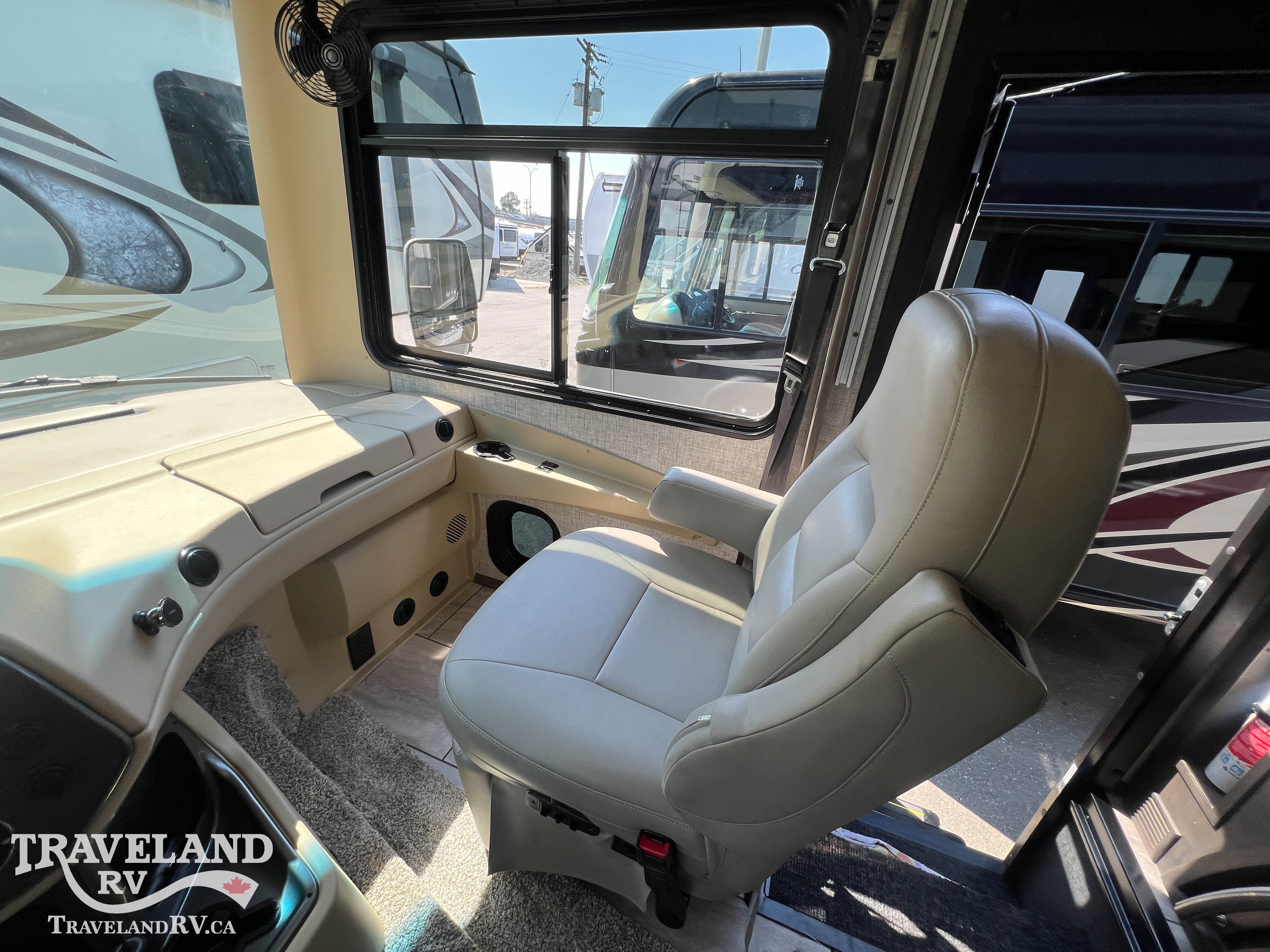 2012 Tiffin Allegro 36 LA - Image 12