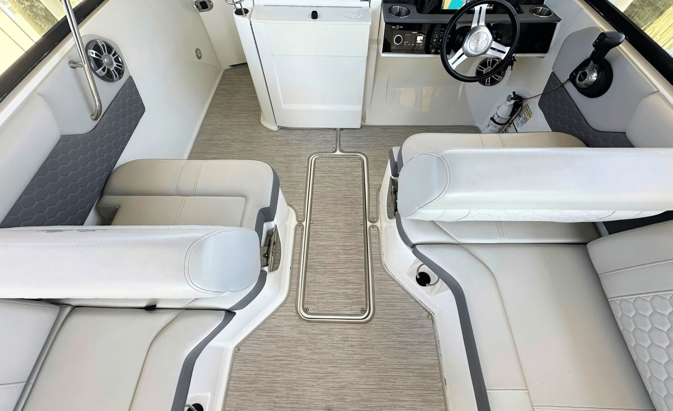 2021 SEA-RAY 250 SDX - Image 12