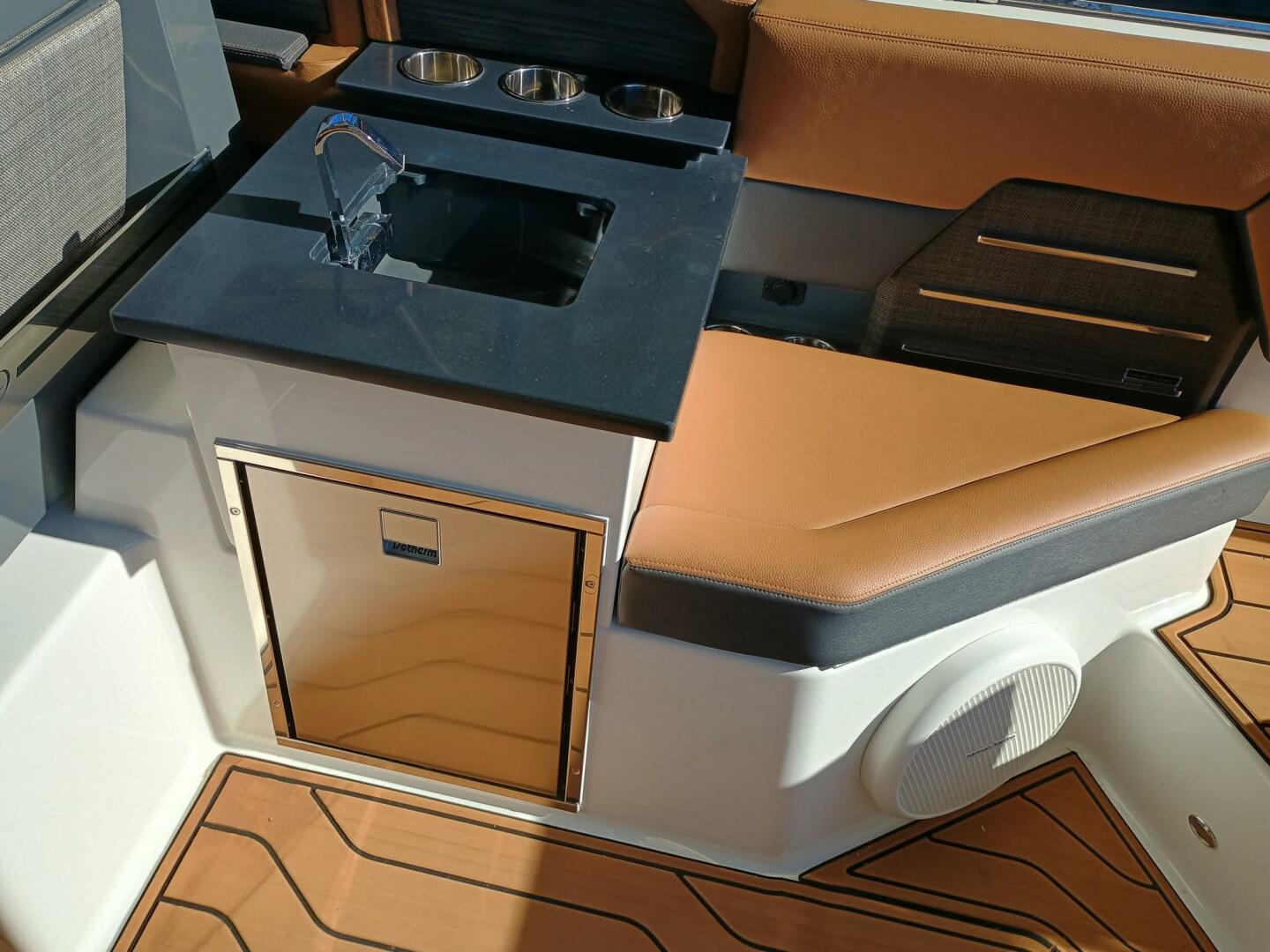2025 Cobalt A29 - Image 7