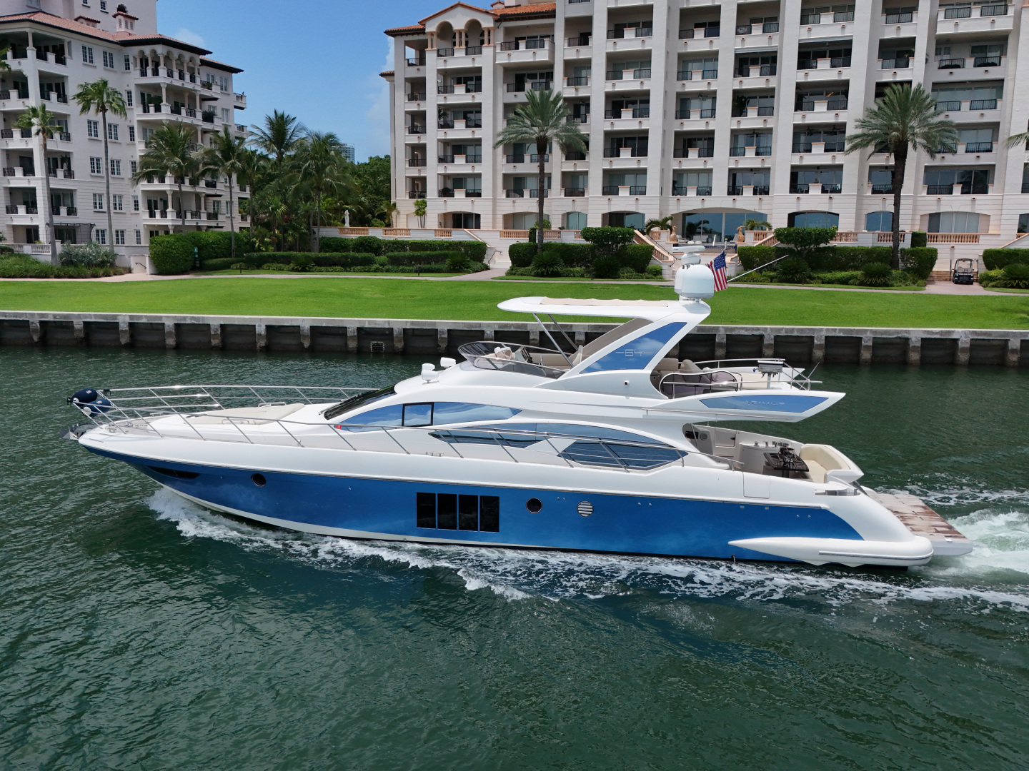 2012 Azimut 64 FLY - Image 22