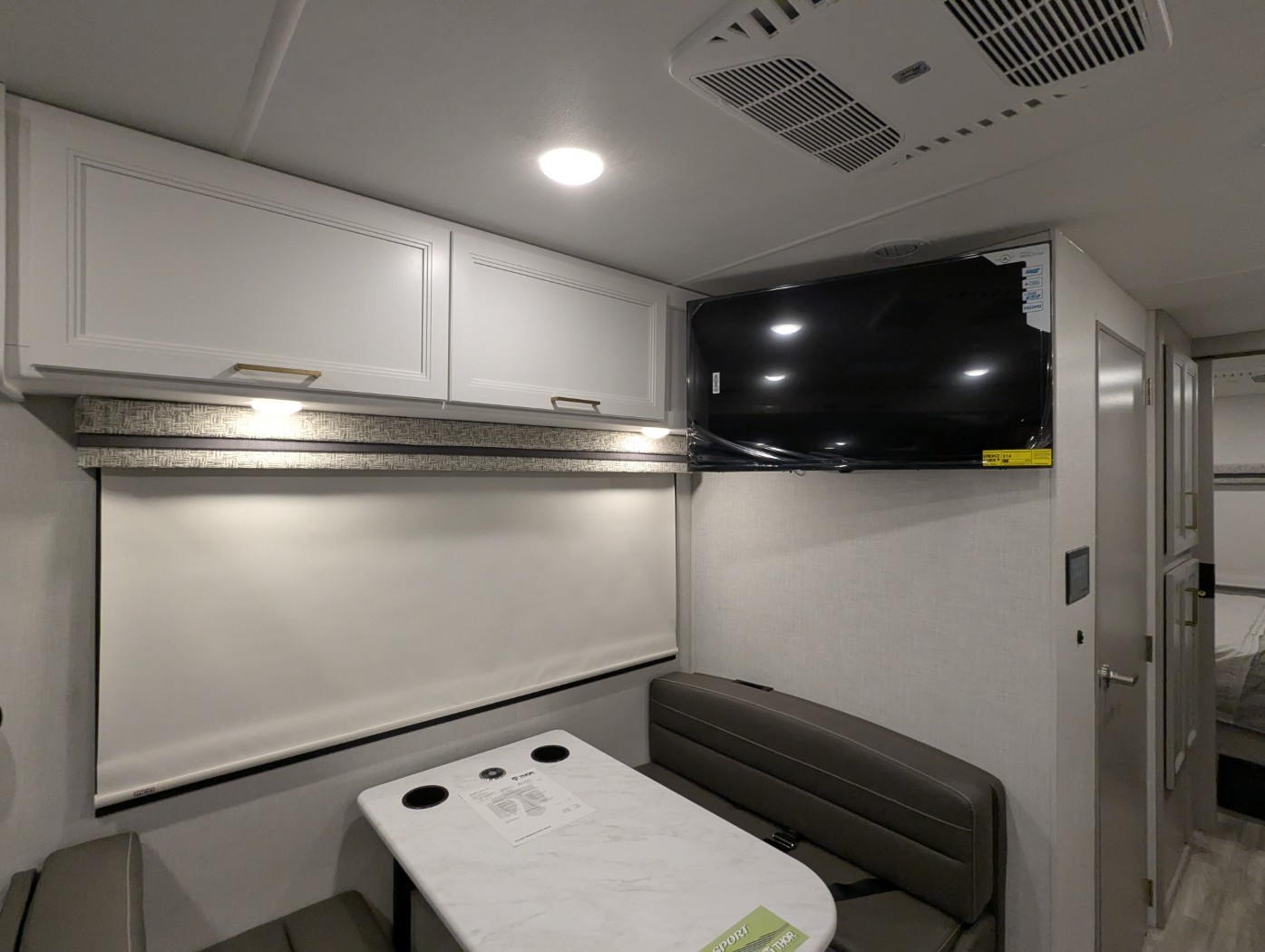 2026 Thor Motor Coach Windsport 29L - Image 15