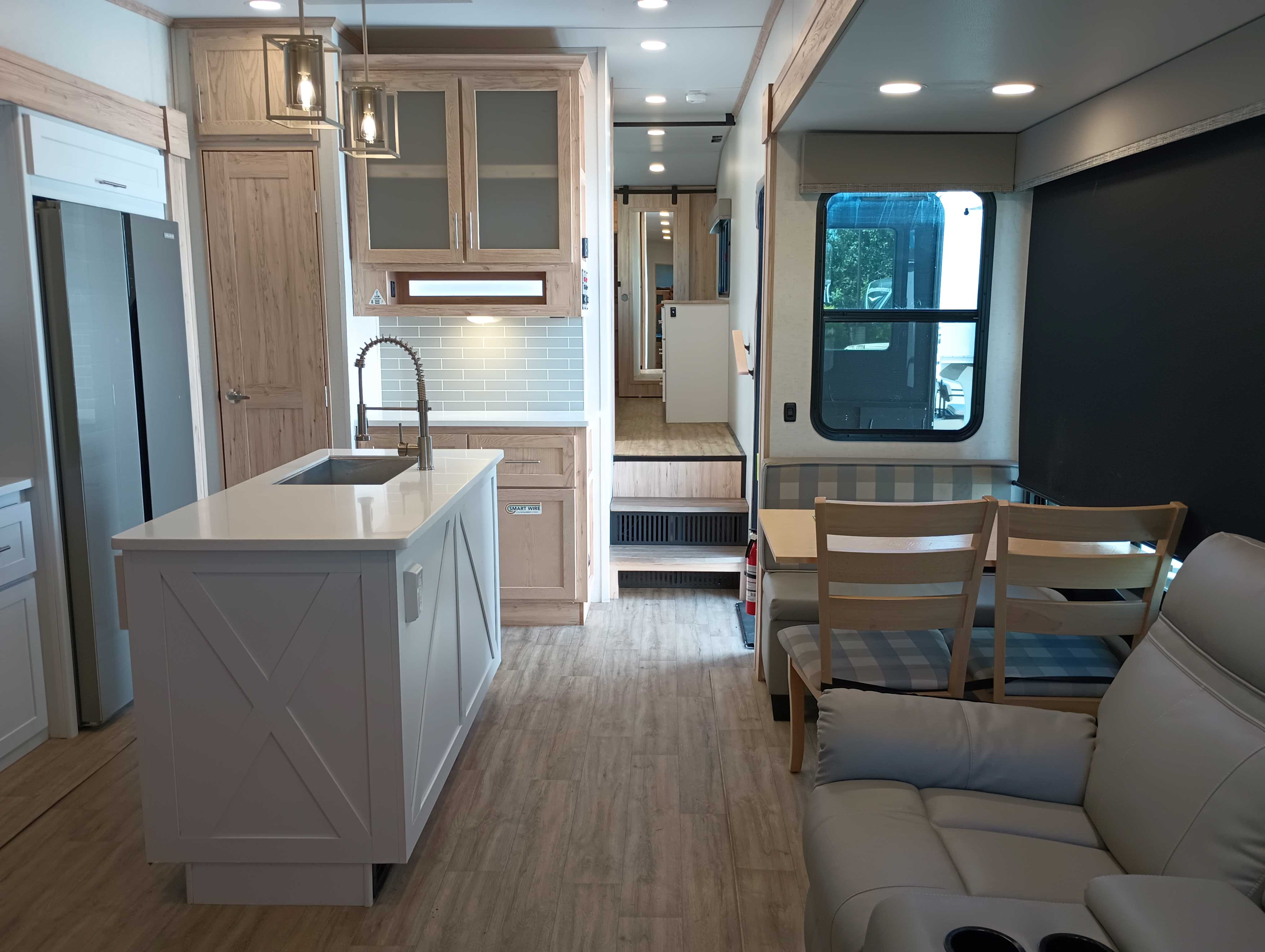 2022 Alliance RV Avenue 36BRM - Image 13