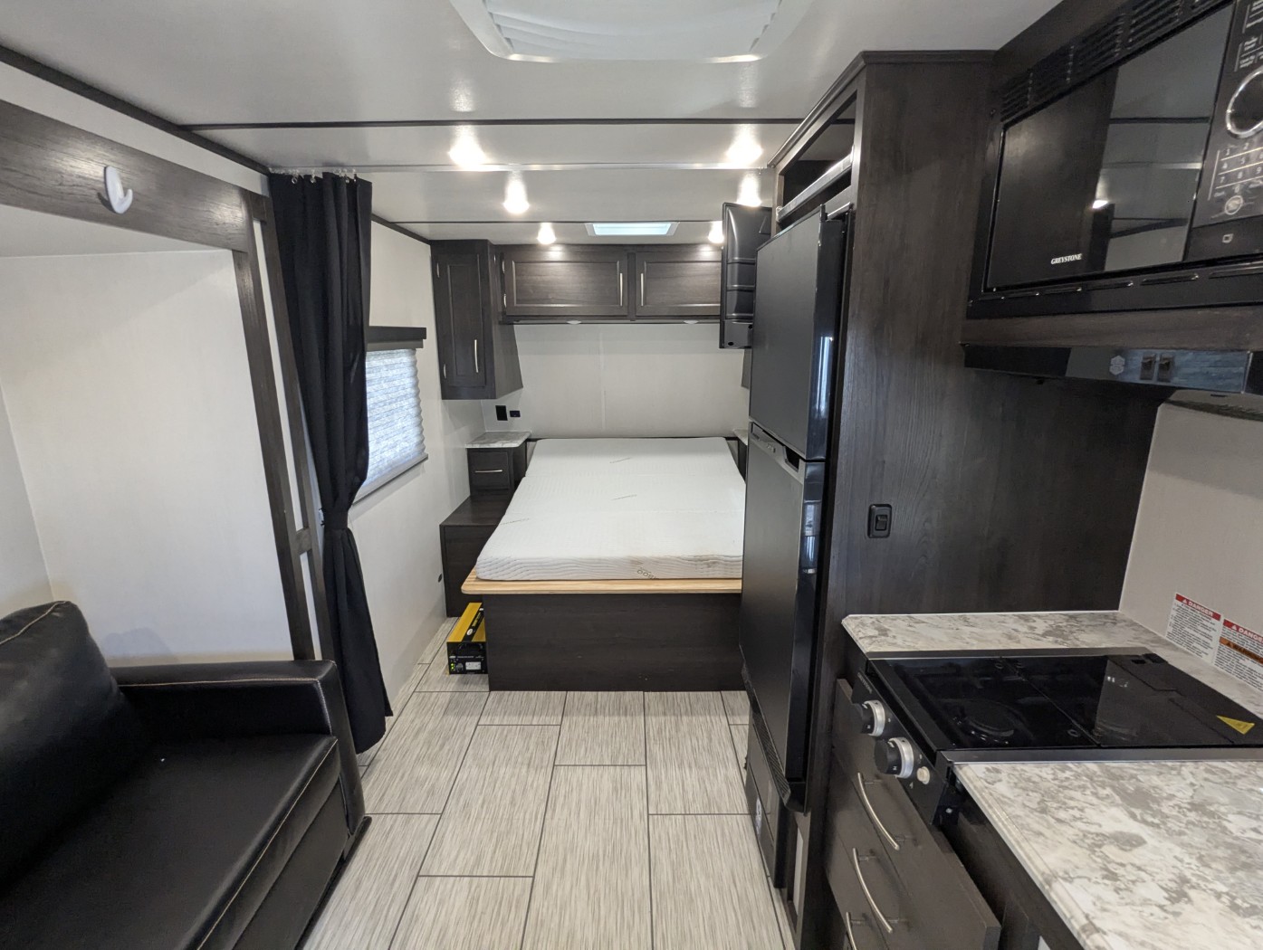 2024 Genesis Supreme Surfside Limited 19FSS - Image 11