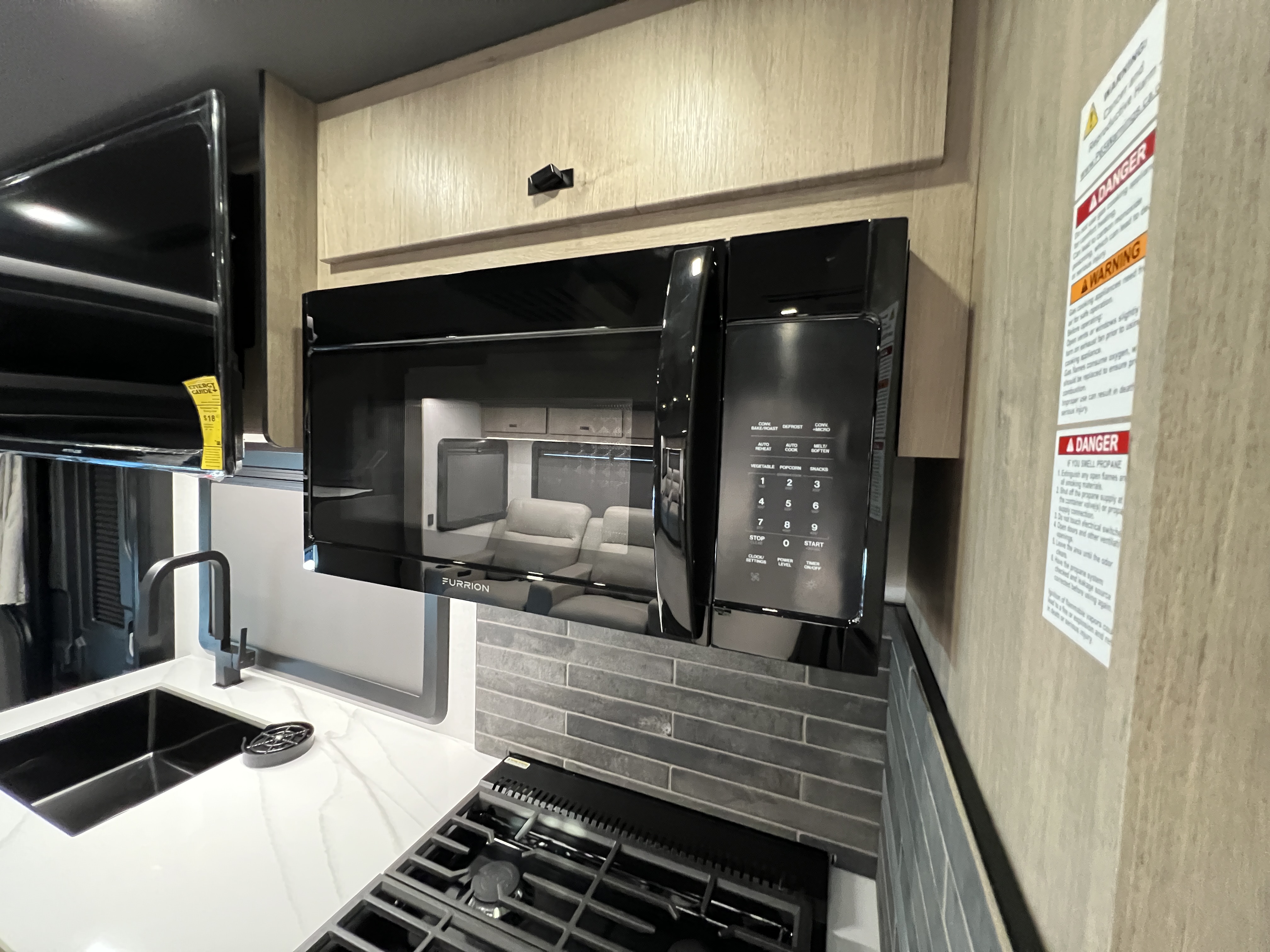 2027 Grand Design Lineage Series F 31ZW - Image 24