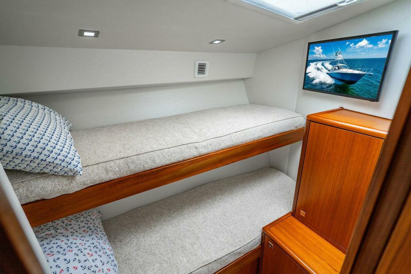 2023 Hatteras GT45X - Image 42