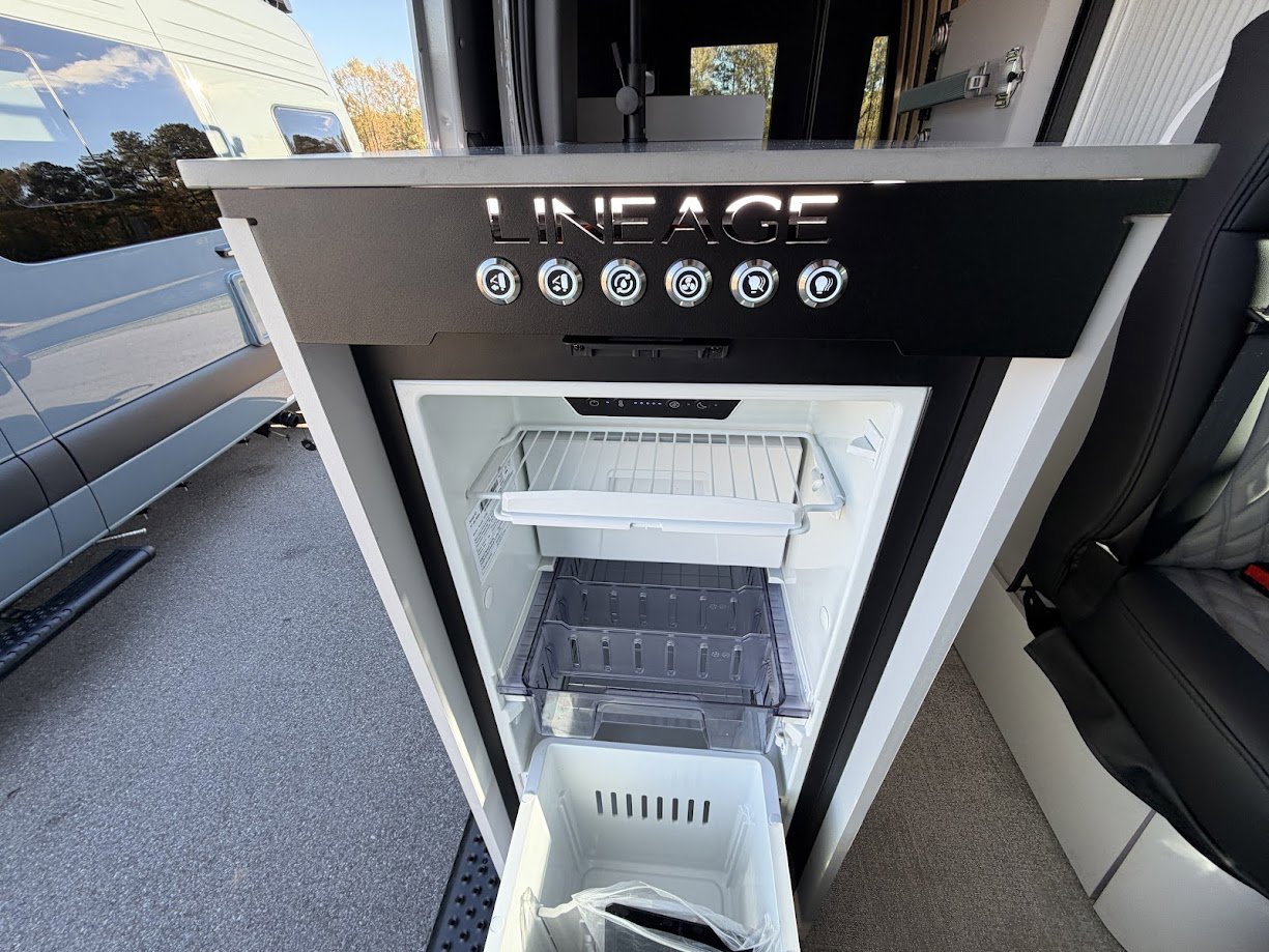 2026 GRAND DESIGN LINEAGE SERIESVT LVT1 - Image 9