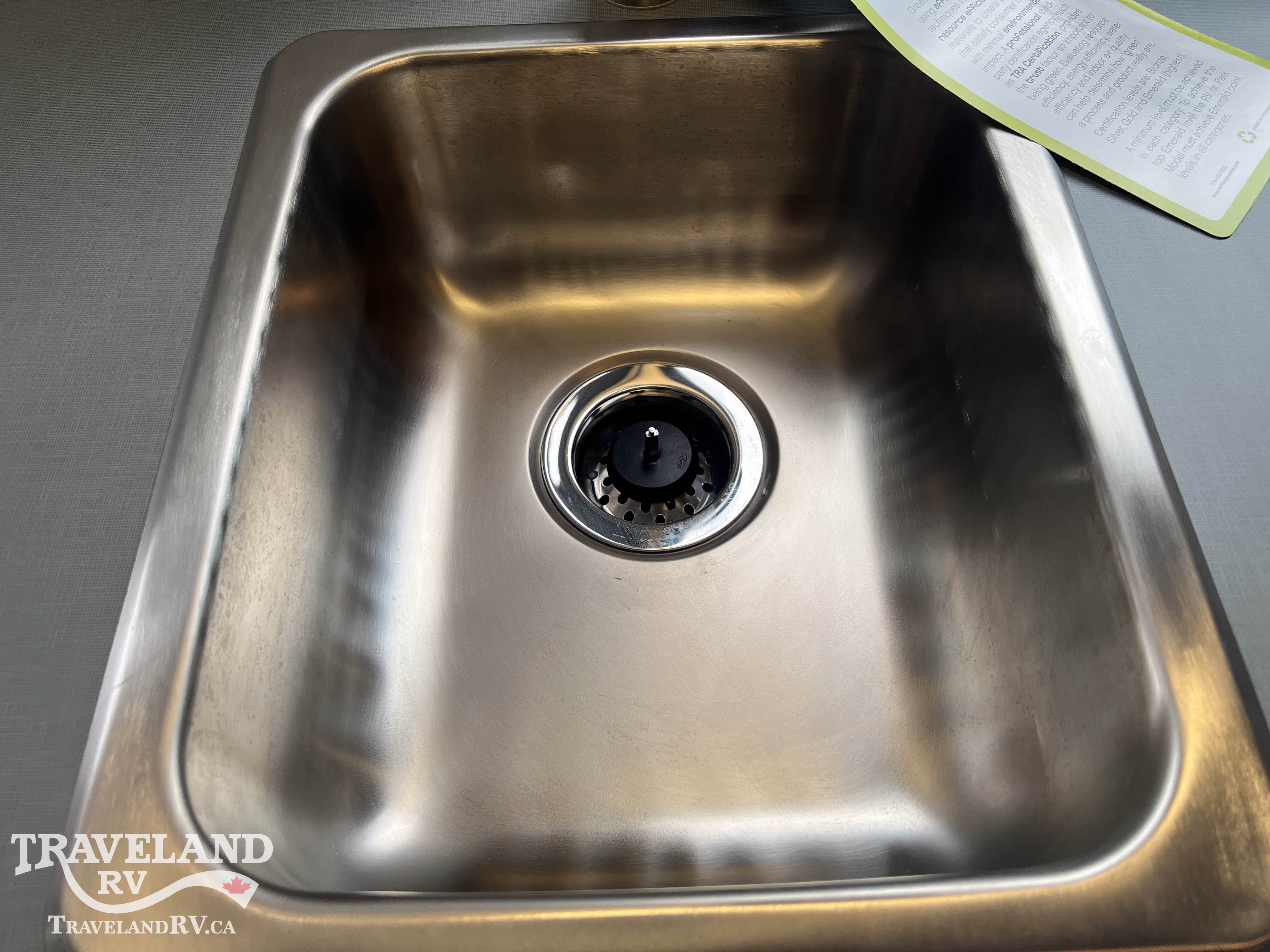 2026 AIRSTREAM 22RB WORLD TRAVELER - Image 14