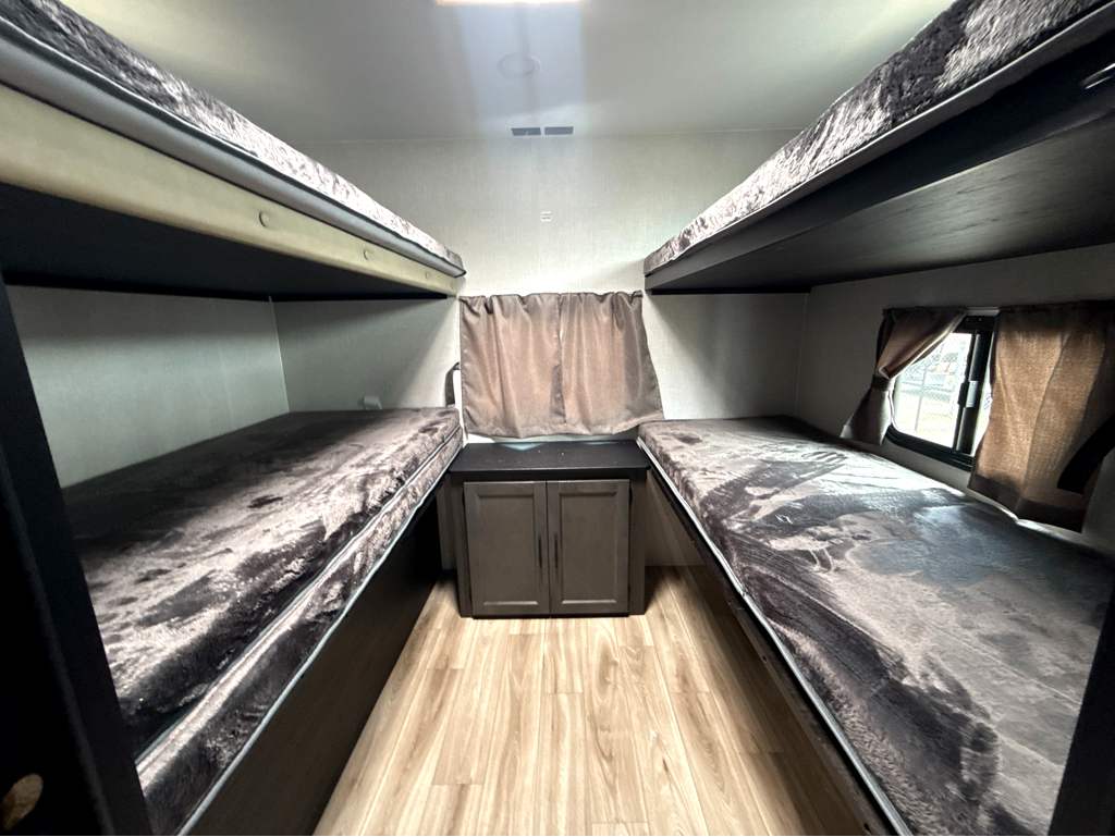 2027 VENTURE RV STRATUS 291VQB - Image 21