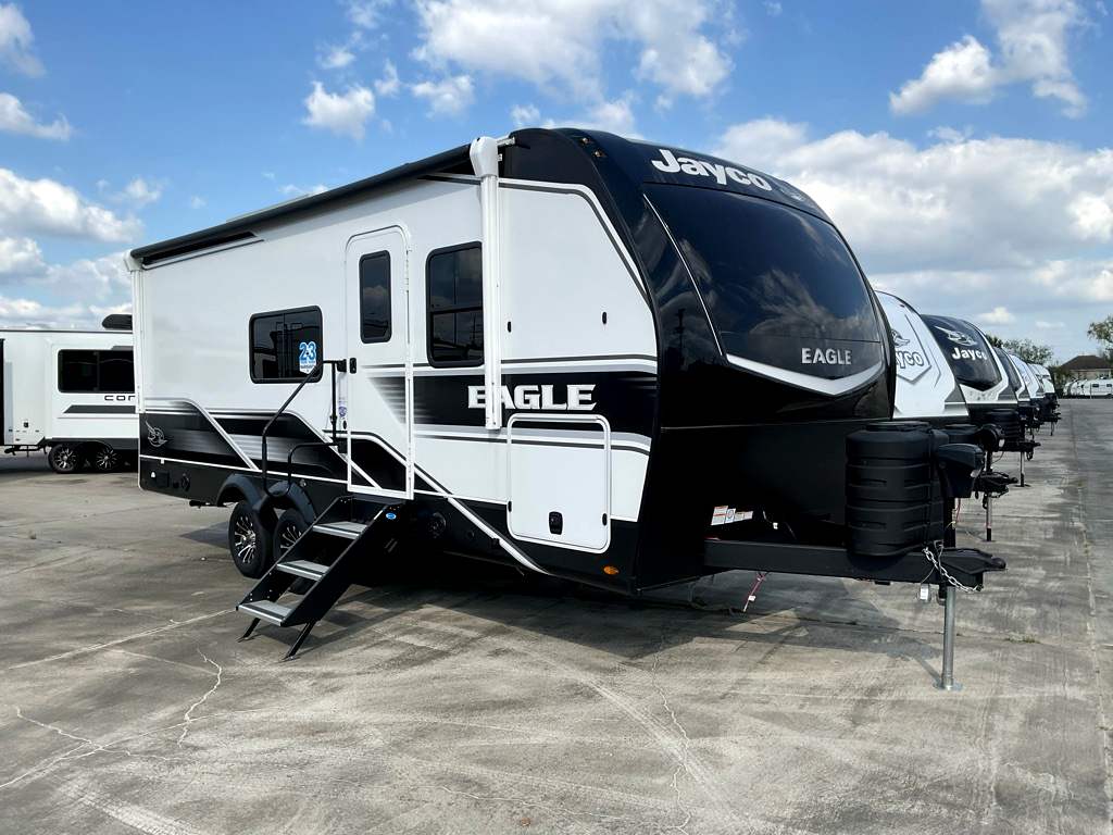 2025 JAYCO Eagle 230 MLCS HT - Image 3