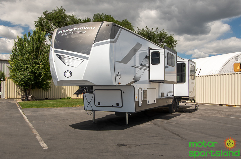 2026 Forest River Sandpiper 3800RK - Image 13