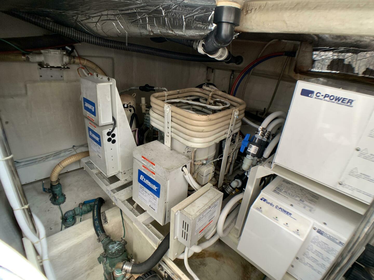 2006 Carver 56 Voyager - Image 49