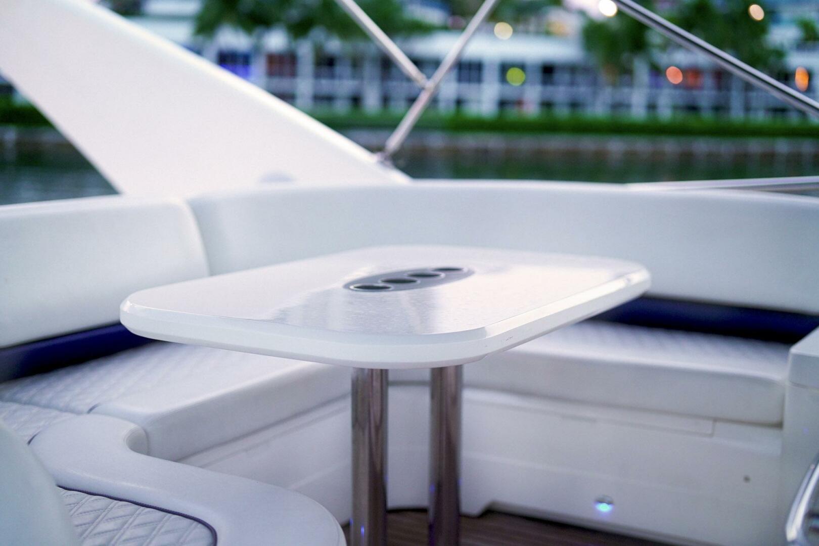 2007 Princess 23M - Image 13