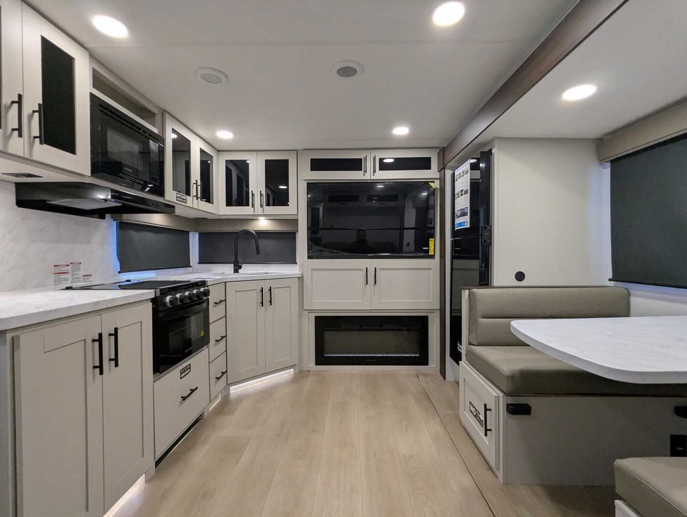 2027 Alliance RV Delta RE250 - Image 22
