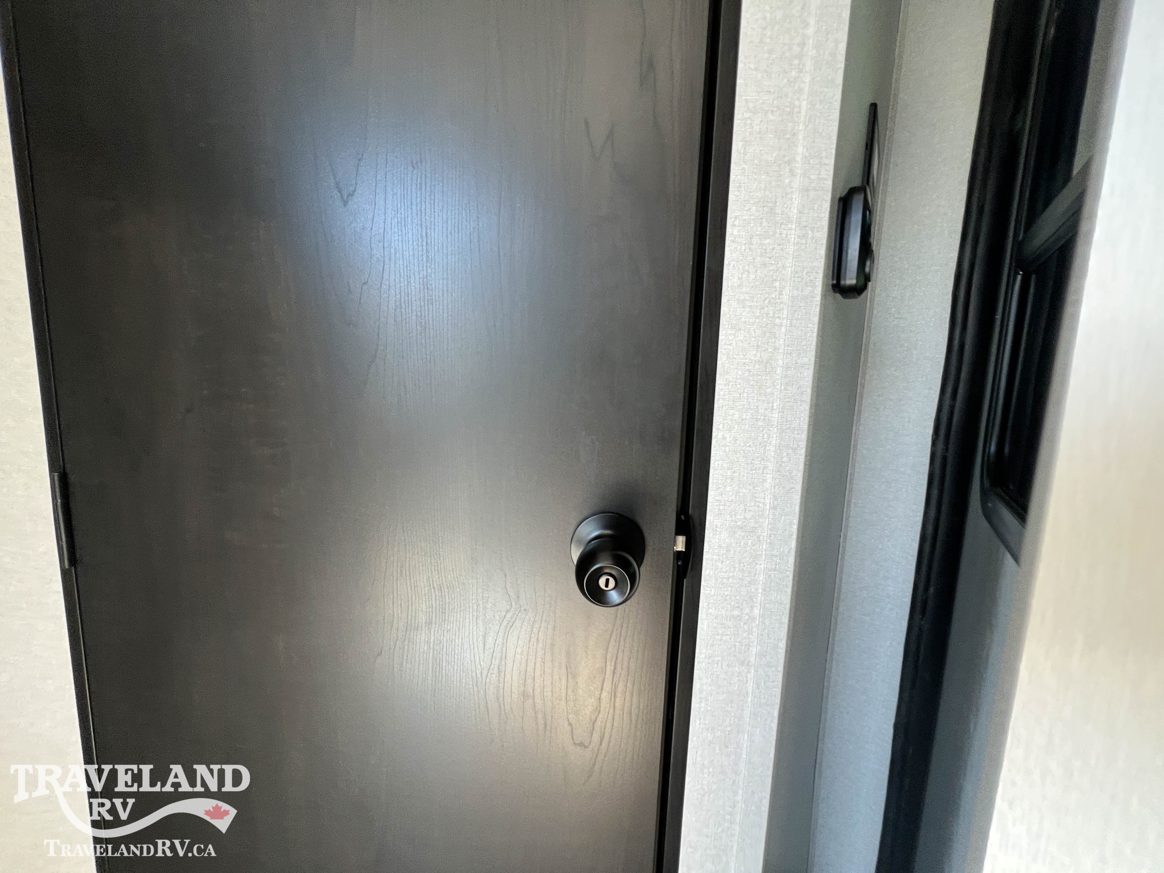 2026 Highland Ridge Range Lite 270DBL - Image 23