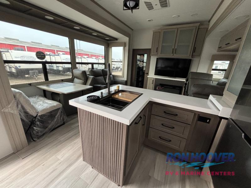 2025 GRAND DESIGN 395MS - Image 9