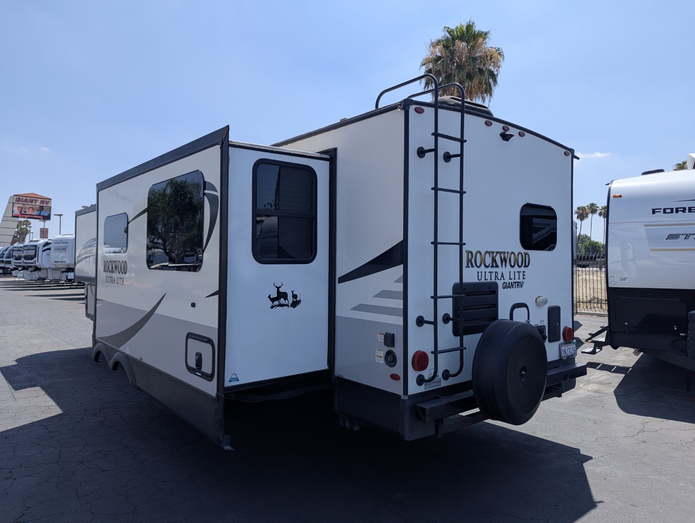 2021 Forest River Rockwood Ultra Lite 2902SW - Image 7