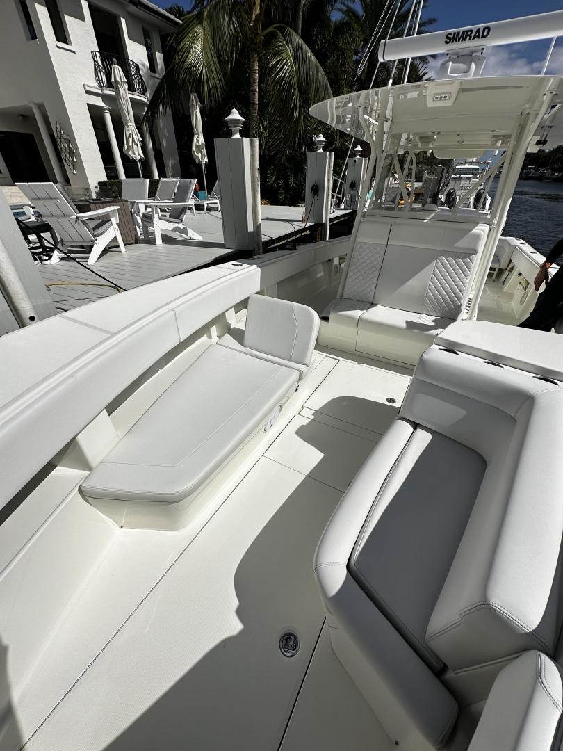 2018 SeaVee 390Z - Image 15