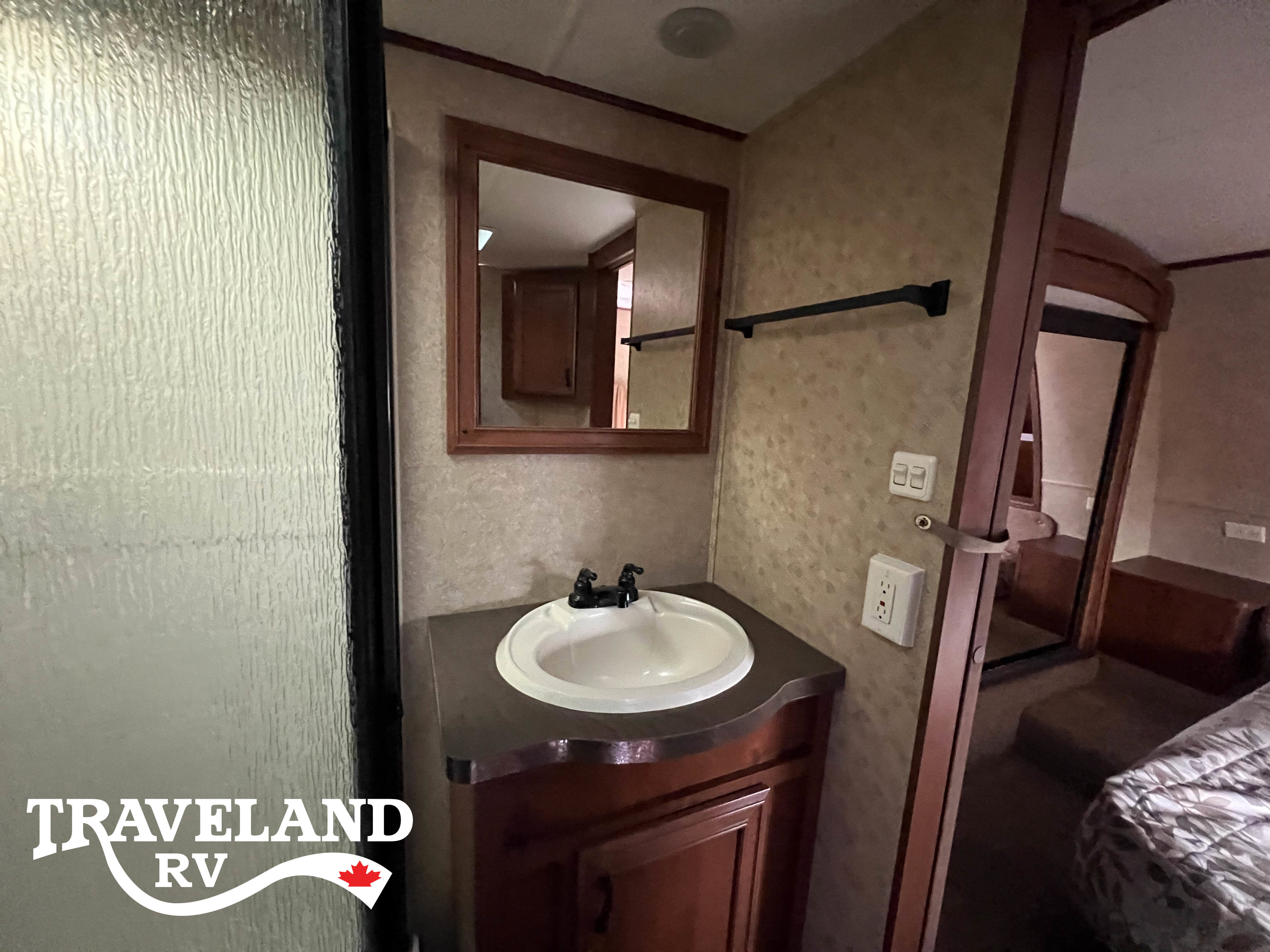 2013 Highland Ridge Open Range Light LF297RLS - Image 17